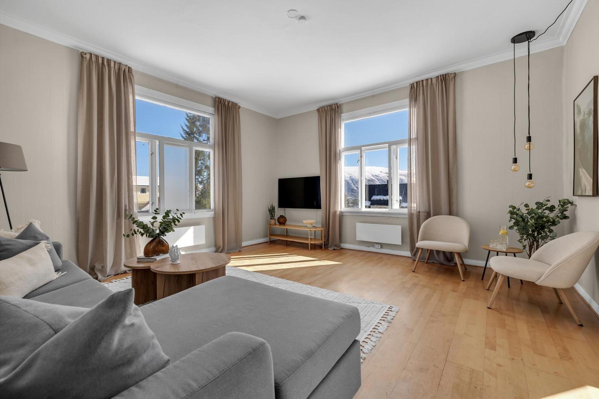 Amazing Tromso City Apartment With Free Parking And Lovely City Views! Buitenkant foto