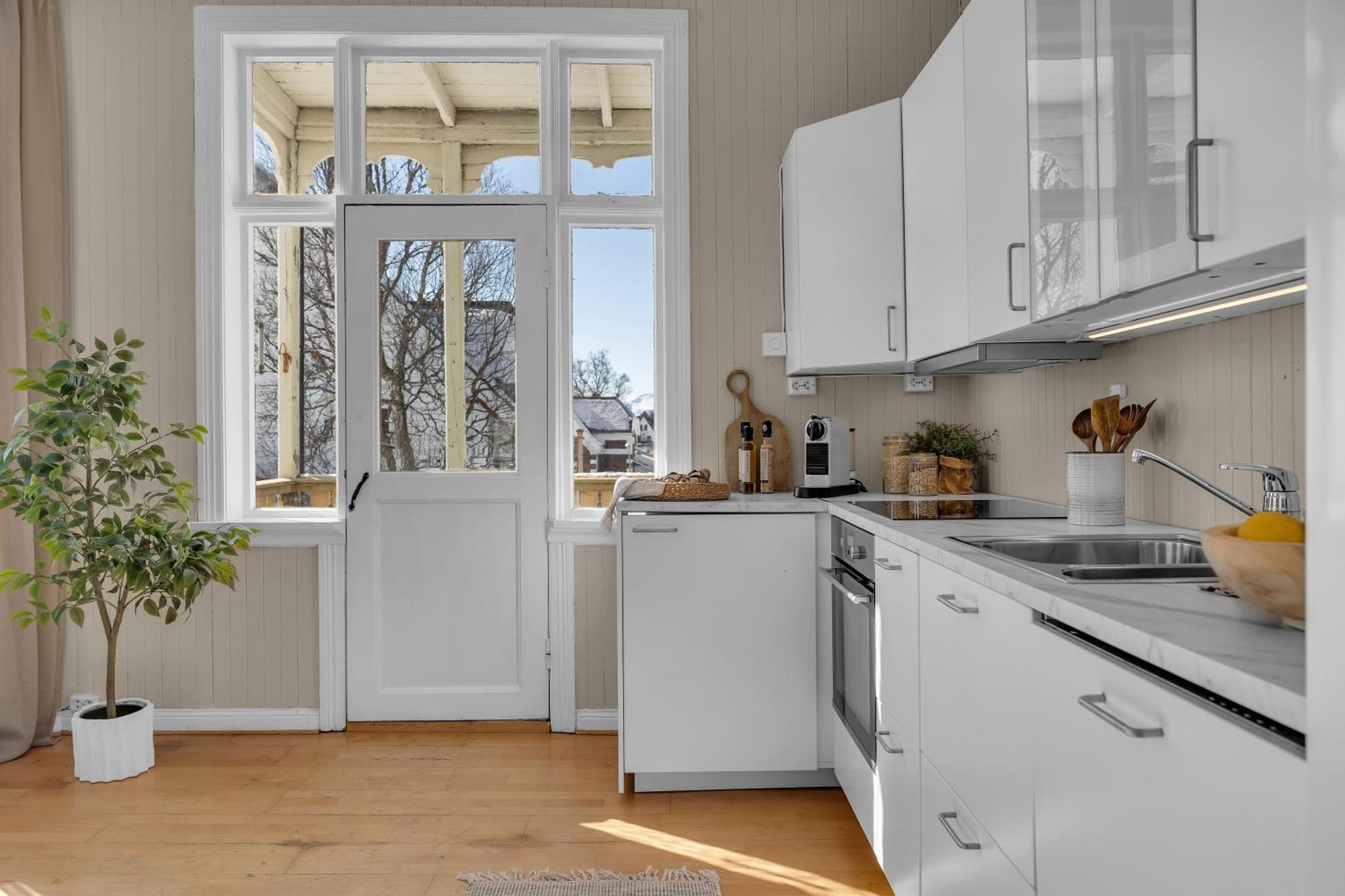 Amazing Tromso City Apartment With Free Parking And Lovely City Views! Buitenkant foto
